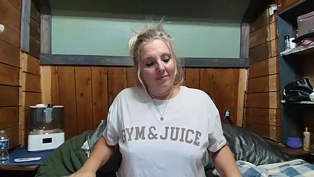 lisaxlovexxx's Webcam Show