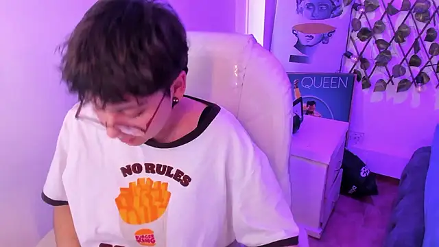 Nathaly_ds Adlı Modelin Canlı XXX Sohbeti