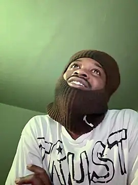 MIGHTYDEMONXXX: διαδικτυακό σόου στην κάμερα