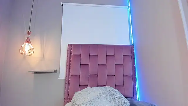 Chatroom XXX en direct de Roxy_Stonee