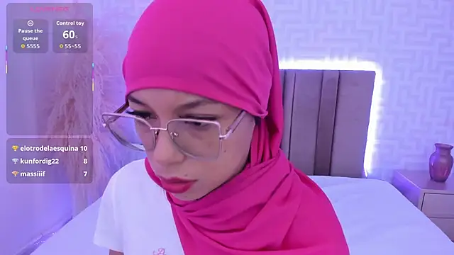 แชท XXX สดของ naishaa_