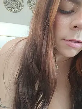 แชท XXX สดของ SuzzieSweet