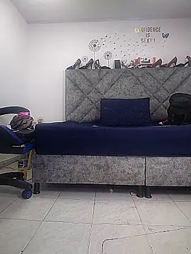 Shantey_Laurent Adlı Modelin Canlı XXX Sohbeti