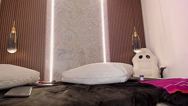 XXX chat uživo modela maye_wells_