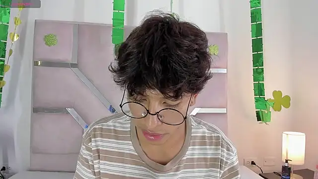 Živý XXX chat Angel_Lux