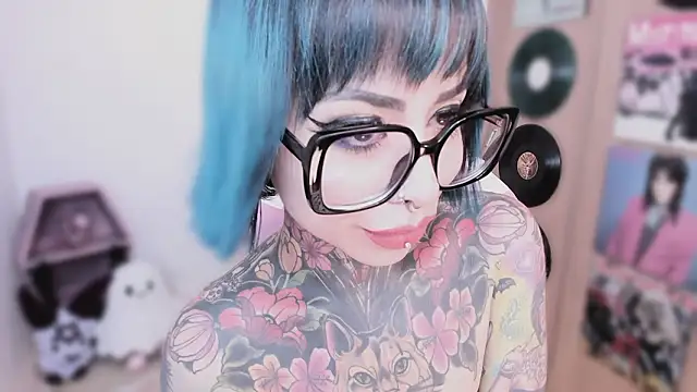 shes_creepy Live XXX-Chat