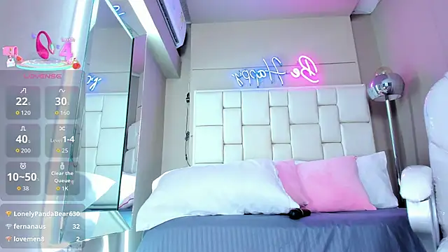 Chatroom XXX en direct de MiaCamille_