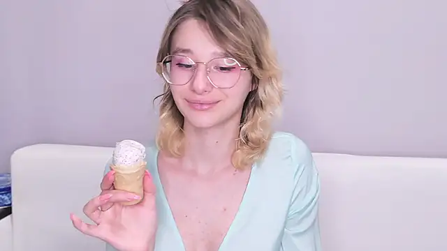 Silva-Tailll Live XXX-Chat