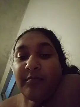 Sexy_Sanju__ élő XXX-chatje