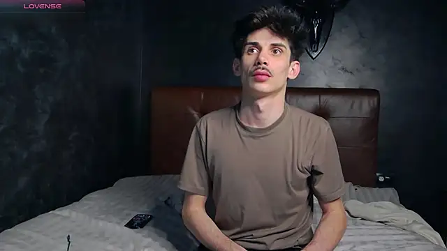 Chat +18 de DanielCrush1 ao vivo