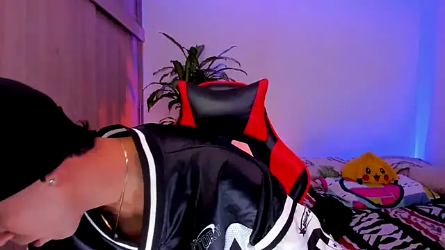 Damianwhite Adlı Modelin Canlı XXX Sohbeti