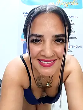 Show de MAYE__13 na webcam