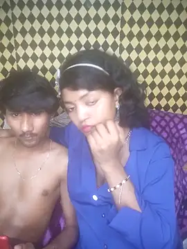 Freakingromance Pertunjukan Webcam