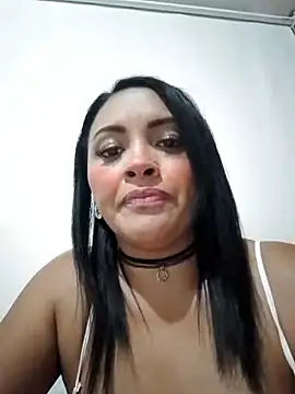 EstrellaSmmith's Live XXX Chat