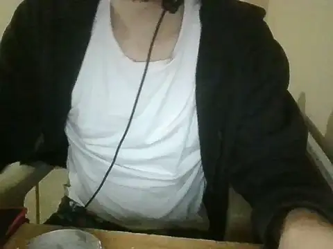 عرض كام Bigfeet47dikcis17