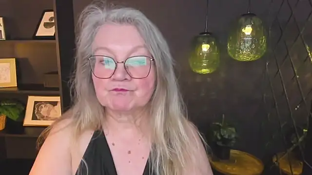 NataliMellow Chat XXX live