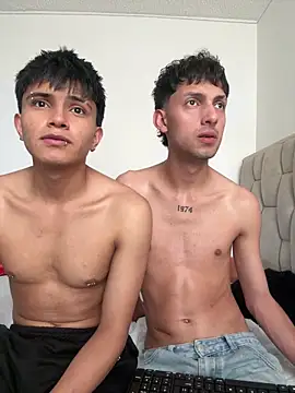 Czat XXX na żywo – LYAN_DYLAN