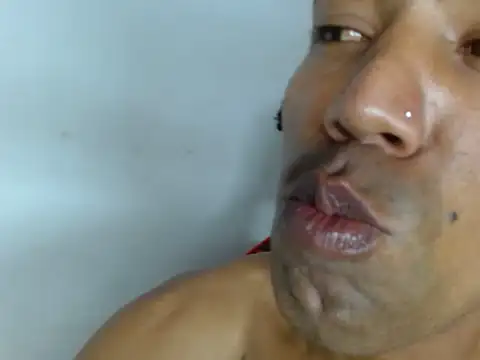 Webkamerová show BBC_Black_