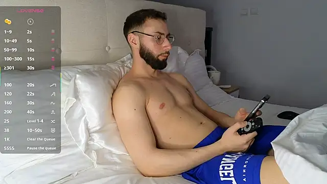 Chatroom XXX en direct de RyanStorm_