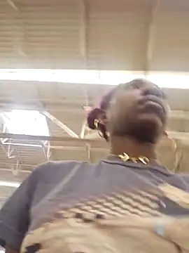 Pokazy przed kamerką – oliviaprettypussy