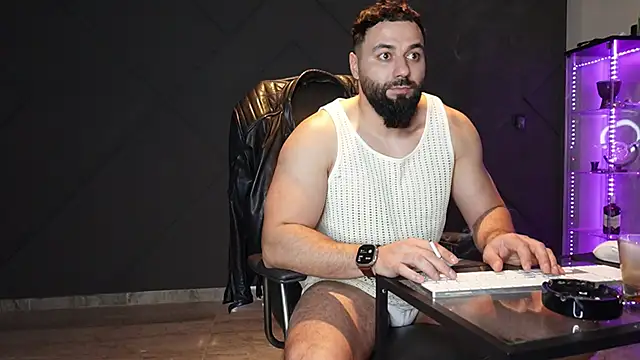 mattmasterss' Live XXX Chat