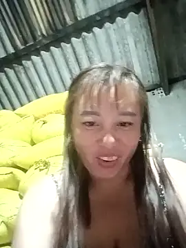 kaia-cam Show in webcam