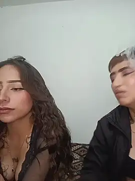دردشة AlexxaAndRileyy الجنسية المباشرة