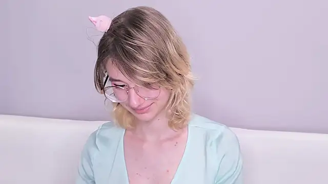 Silva-Tailll Live XXX-chat