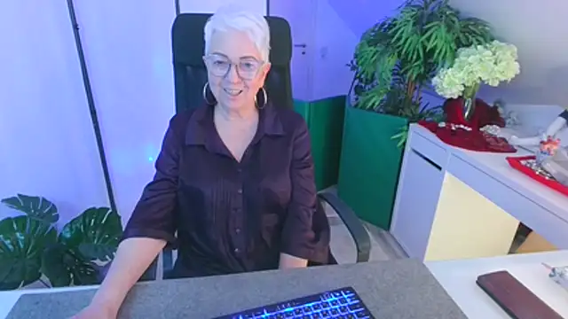 LovelyHelena's Live XXX Chat