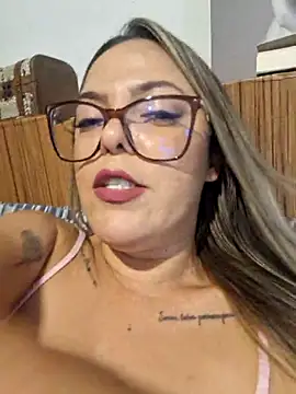Show de webcam de LiviaTavares_123