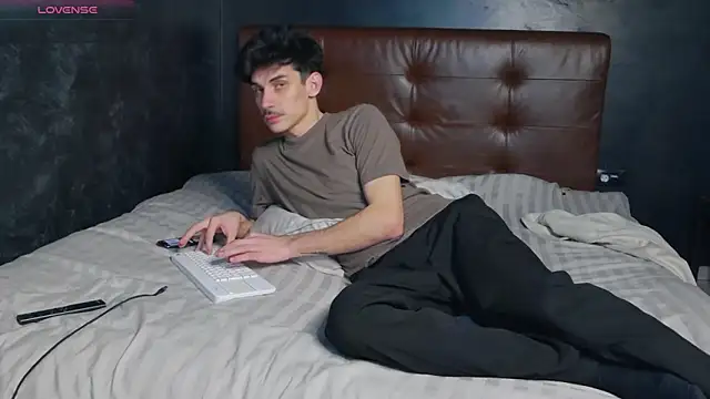 DanielCrush1 Webcam show