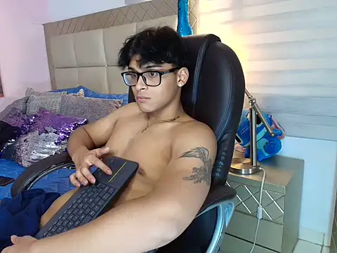 mathias_oberlin লাইভ XXX চ্যাট