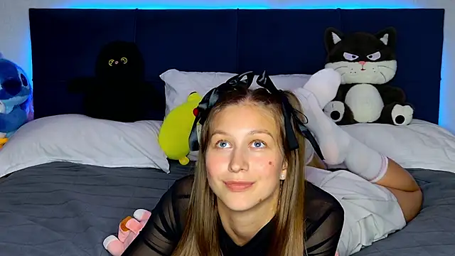 MissEmilyMiller élő XXX-chatje