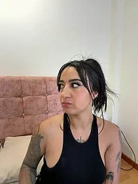 EmmyEvans1 live XXX chat