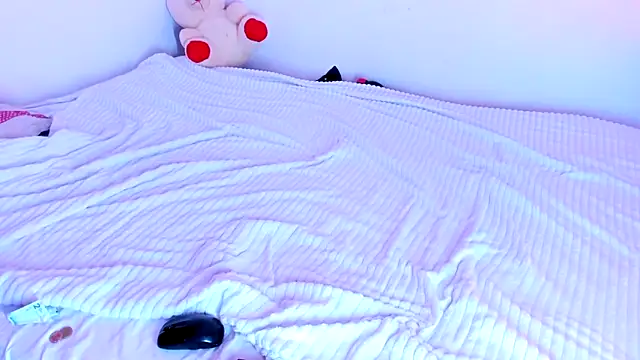 Онлайн чат XXX Emily_Coper18