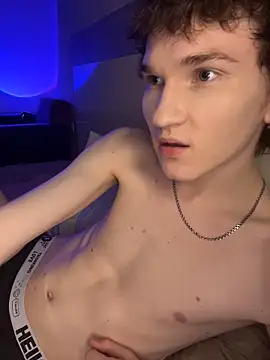 Eric_Dark Adlı Modelin Canlı XXX Sohbeti