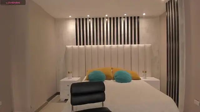 Chat XXX ao vivo de SunnyRivers