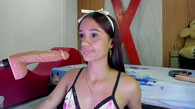 MarianaManzurのライブXXXチャット