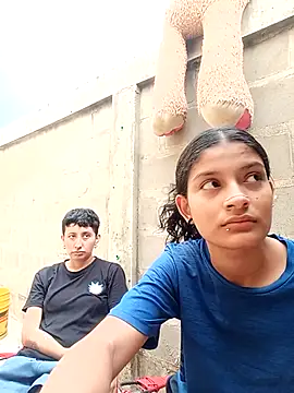 Mei_and_GabyのライブXXXチャット