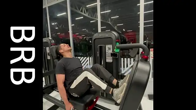 Tom_blunt96 Show in webcam