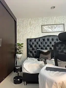 دردشة Lander_Cruz الجنسية المباشرة