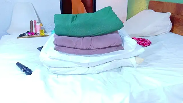 dannaahbrown Adlı Modelin Canlı XXX Sohbeti