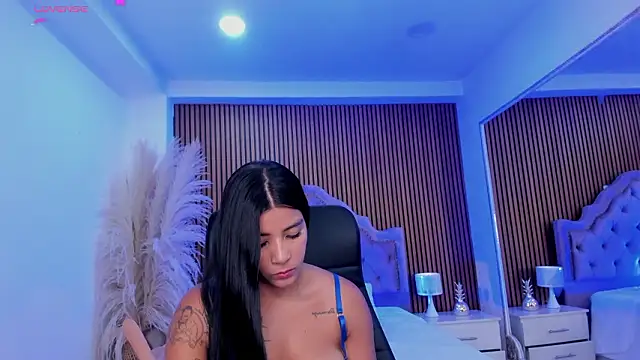 Chat +18 de SelenaStonne ao vivo