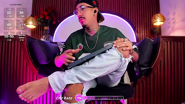 Donovan_Desmond Live XXX-Chat