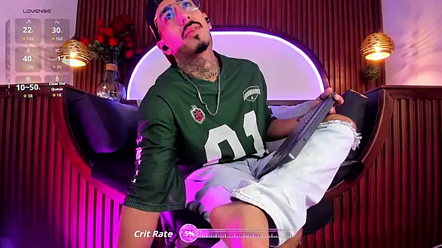 Donovan_Desmond Live XXX-Chat