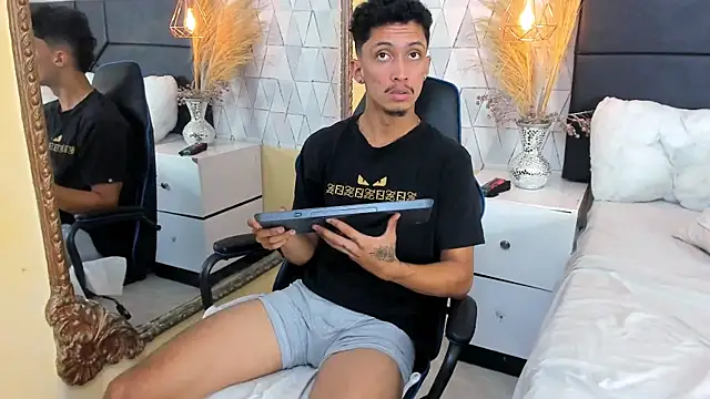 Webkamerová show NoahOsorio