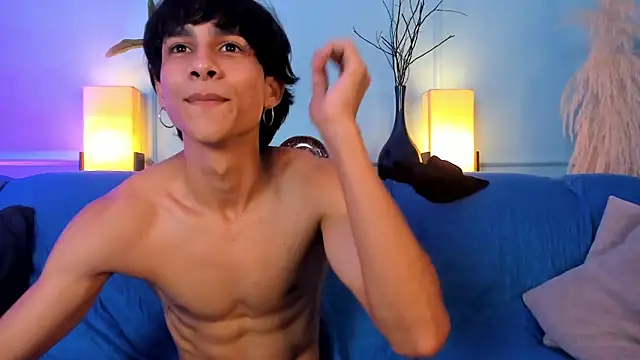 Cheys_Mast Live XXX Chat