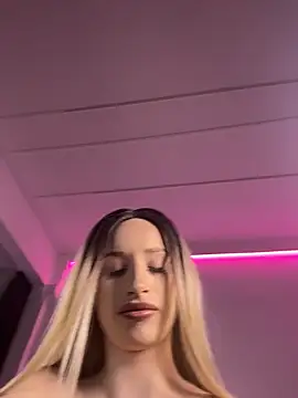 ScarletFlameee Webcam show