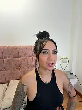 دردشة EmmyEvans1 الجنسية المباشرة