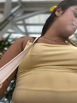 Kaily_Sweet16のライブXXXチャット